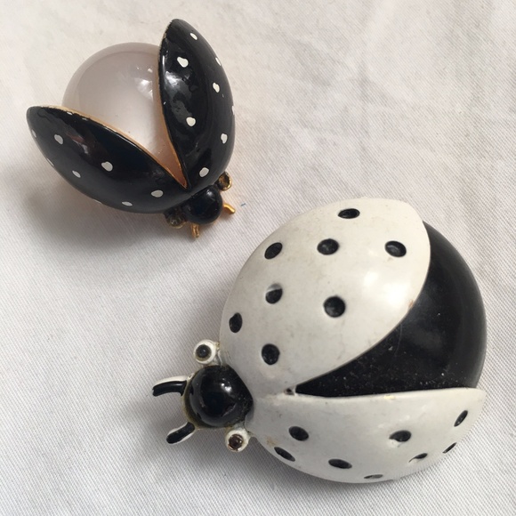Jewelry - Pair of White, Black & Gold Lady Bug Pins Brooches